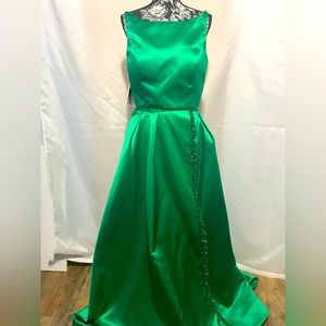 NWT Sherri Hill Dress
